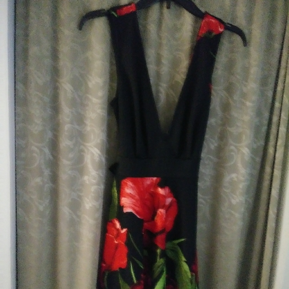 Backless dress
